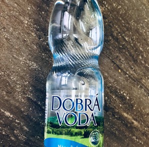 Dobrá voda neperlivá